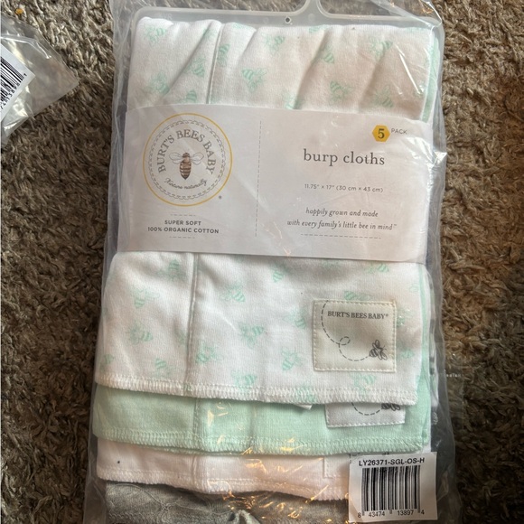 Burt's Bees Baby Organic Burp Cloths in White and Mint - Picture 1 of 1